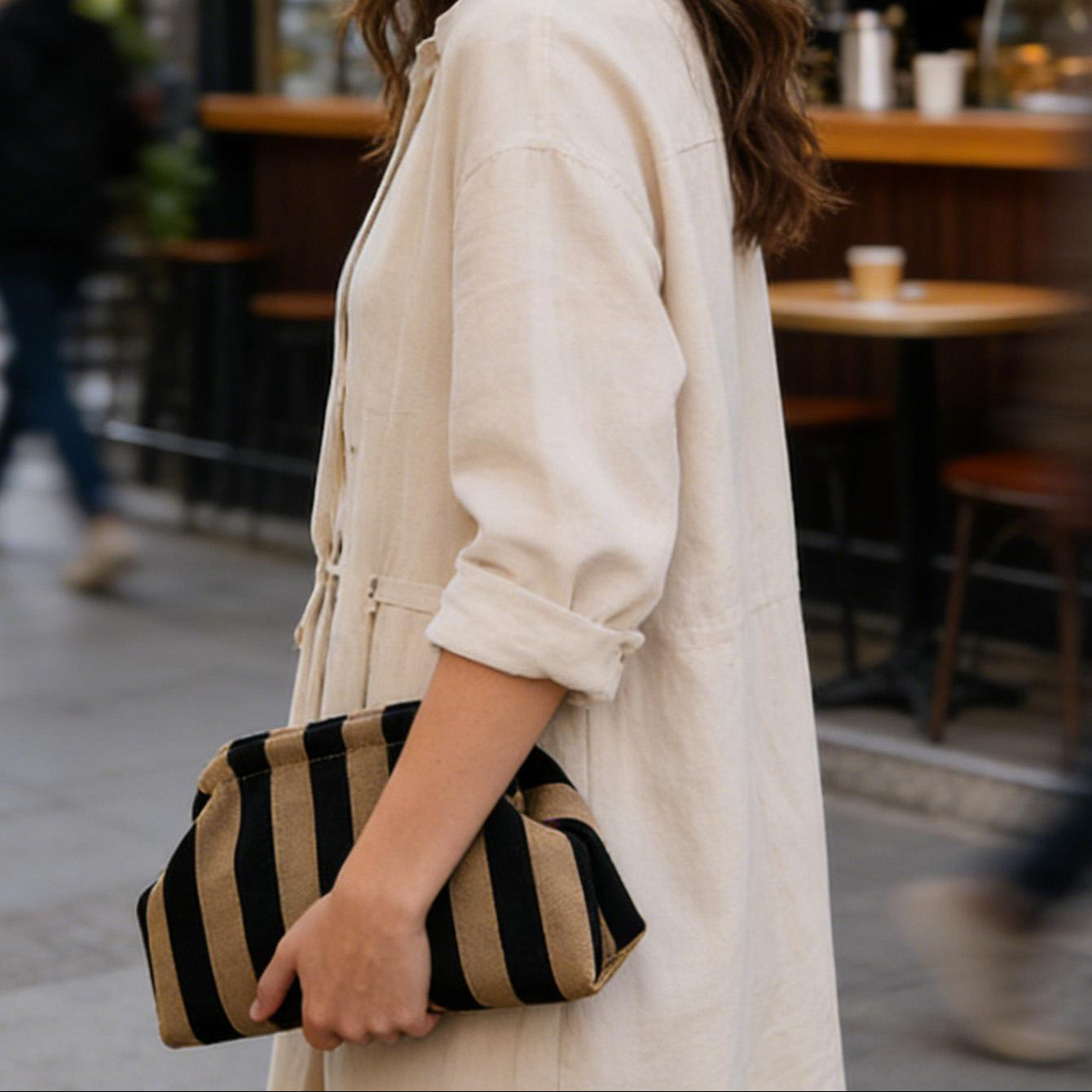 Women‘s Striped Diamond Dot Cloud Handbag