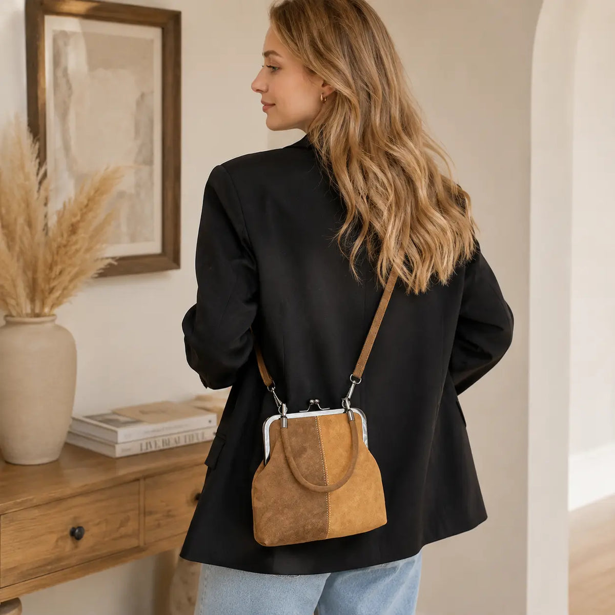 Vintage Kiss-Lock Crossbody Bag