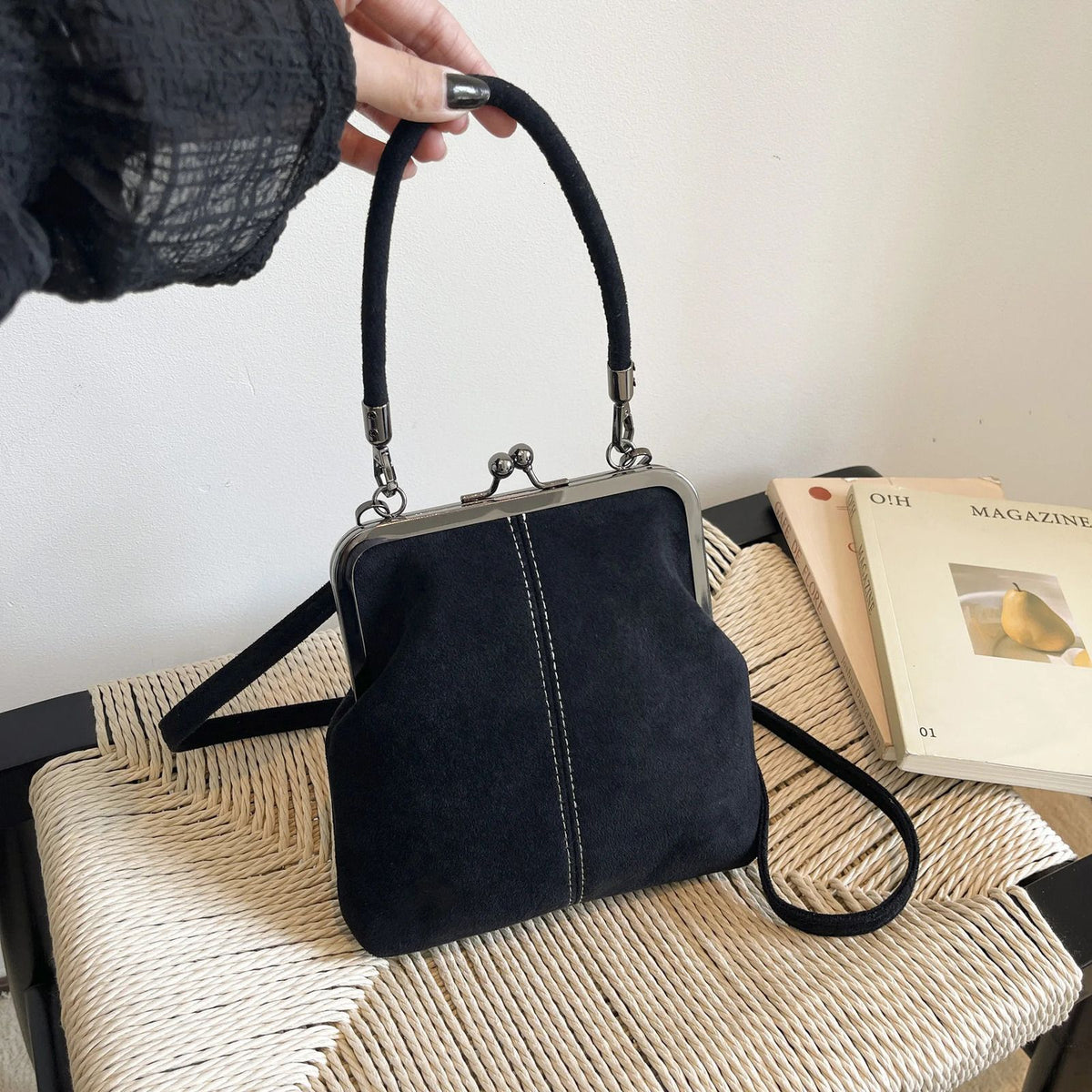 Vintage Kiss-Lock Crossbody Bag